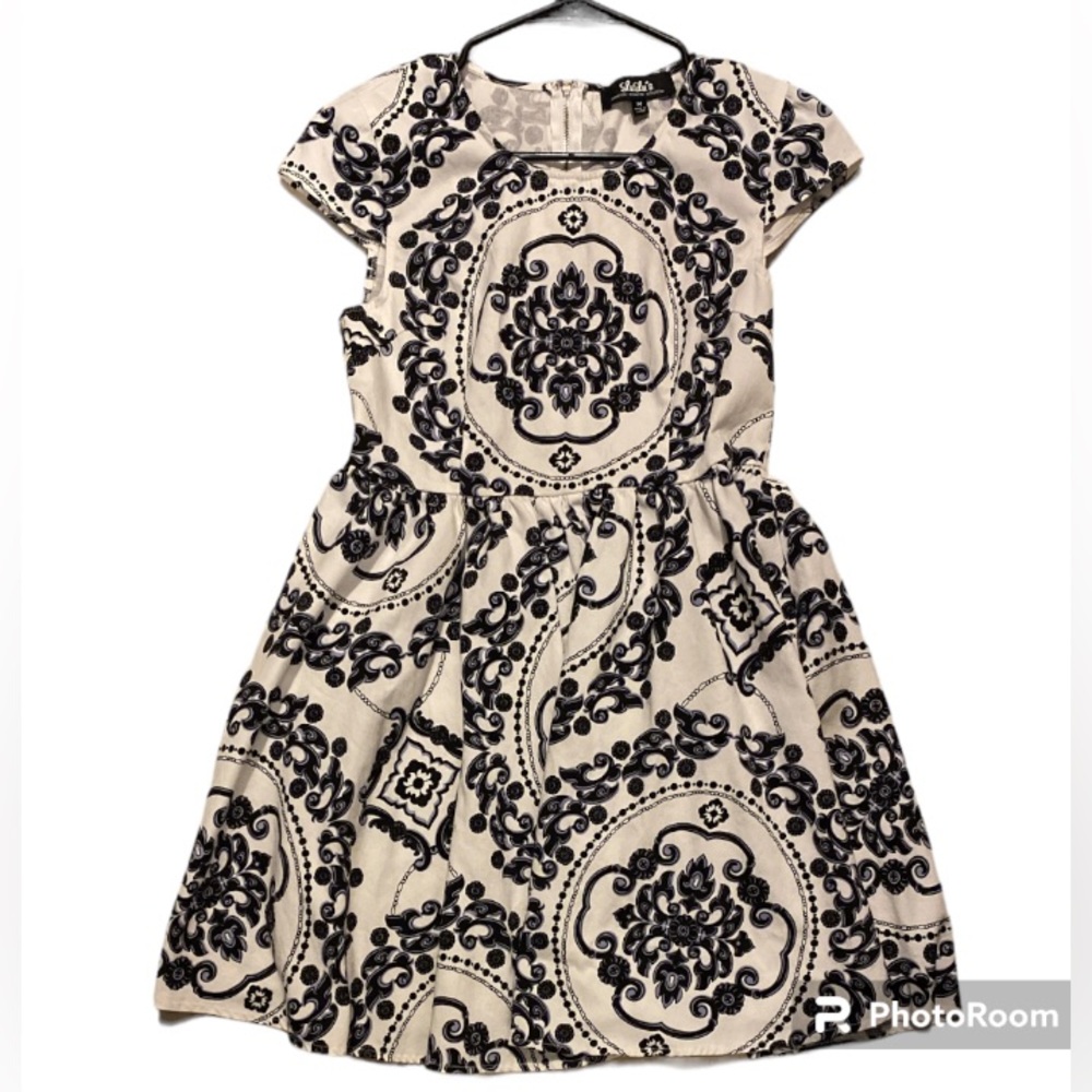 Lulu’s dress, women’s medium black and white